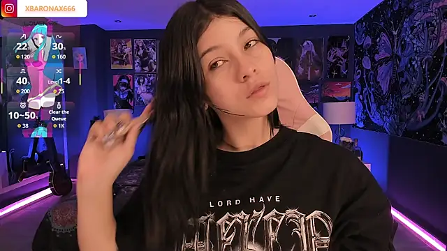 Snapshot of LanaKyutt chatting on December 14, 2025, 12:10 pm LanaKyutt online show from December 14, 2025, 12:10 pm