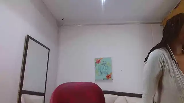 Snapshot of Sara_Marks chatting on October 4, 2025, 12:03 pm Sara Marks online show from October 4, 2025, 12:03 pm