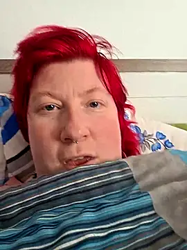 dieGeile0411 online show from April 8, 2026, 1:33 pm