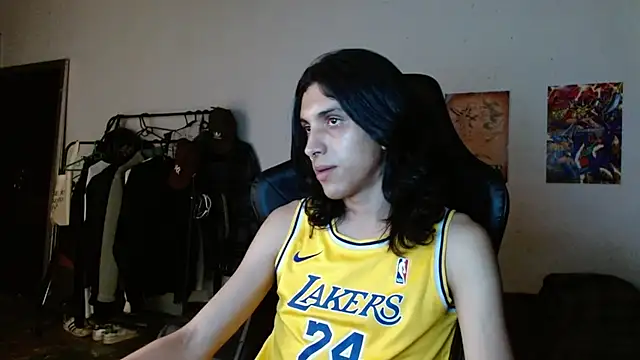 Snapshot of angelitofemboy chatting on January 6, 2025, 10:58 pm angelitofemboy online show from January 6, 2025, 10:58 pm