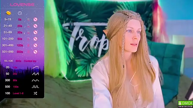 Snapshot of Flash_Summer chatting on December 13, 2024, 2:32 am Flash Summer online show from December 13, 2024, 2:32 am