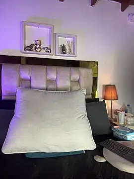 emmy r online show from March 27, 2026, 12:38 pm