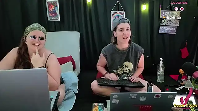 Sexy Mama-69 online show from November 27, 2025, 5:15 pm