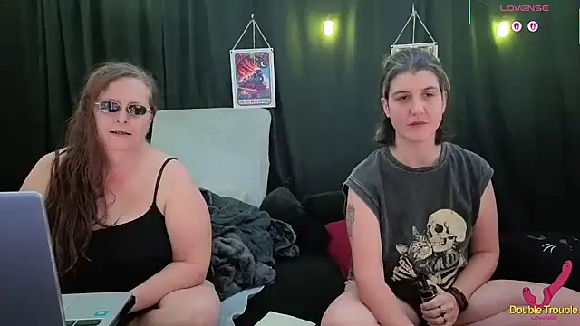 Sexy Mama-69 online show from December 2, 2025, 7:09 pm