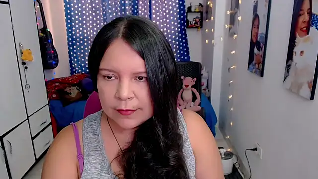 Snapshot of claryssa_ chatting on November 11, 2025, 8:31 pm claryssa online show from November 11, 2025, 8:31 pm