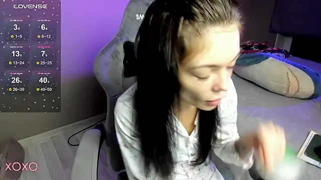 Mariella Adamss online show from November 29, 2025, 1:58 pm