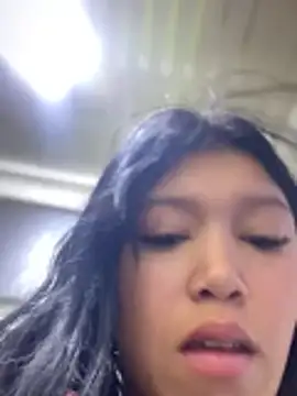 Snapshot of emily_rosse04 chatting on November 2, 2025, 12:51 pm emily rosse04 online show from November 2, 2025, 12:51 pm