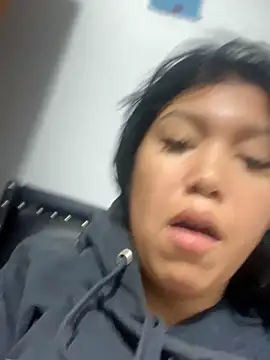 Snapshot of emily_rosse04 chatting on November 5, 2025, 11:10 am emily rosse04 online show from November 5, 2025, 11:10 am