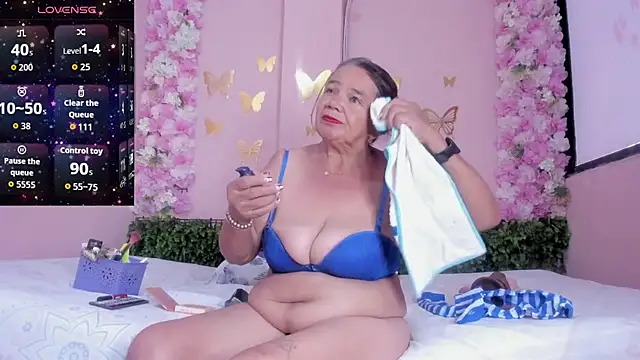 Snapshot of grandmother_milf chatting on May 29, 2026, 12:58 pm grandmother milf online show from May 29, 2026, 12:58 pm