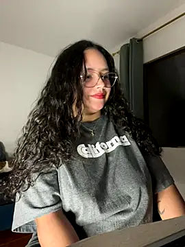 CurlyGirl 1 online show from November 7, 2025, 2:55 am