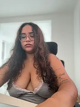 CurlyGirl 1 online show from July 26, 2026, 5:42 pm