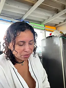 Snapshot of SheraHadee chatting on September 22, 2025, 4:53 pm SheraHadee online show from September 22, 2025, 4:53 pm