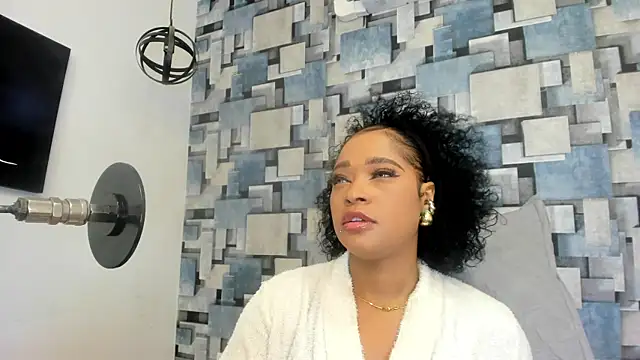 angel dthroatt online show from May 15, 2026, 12:12 pm