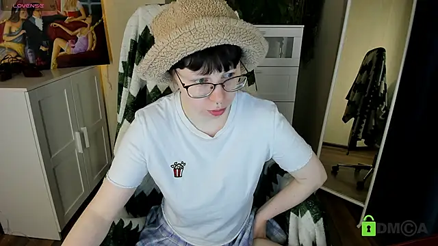 Snapshot of Melissa_Wells chatting on September 12, 2025, 10:32 pm Melissa Wells online show from September 12, 2025, 10:32 pm