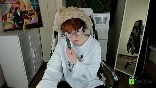 Melissa Wells online show from November 21, 2025, 3:54 pm