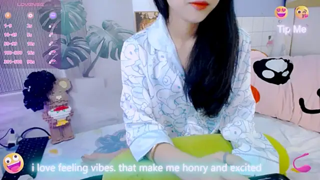 Ly   online show from February 11, 2026, 3:11 am