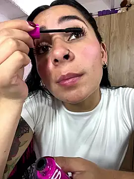 Meganmilk1 online show from January 12, 2026, 4:23 pm