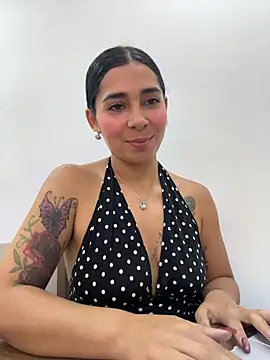 Meganmilk1 online show from July 8, 2026, 5:28 pm