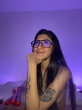 BubbleGumm  online show from March 22, 2025, 6:43 am