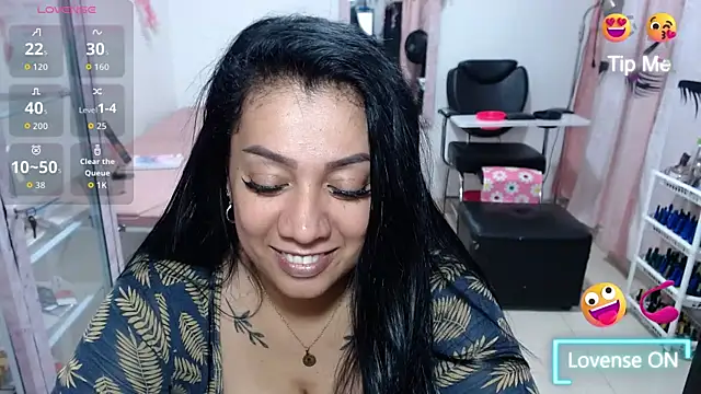 titsbiglovers online show from July 4, 2026, 5:52 pm