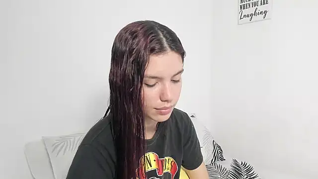 Snapshot of Emperatriiz chatting on December 5, 2024, 7:49 pm Emperatriiz online show from December 5, 2024, 7:49 pm