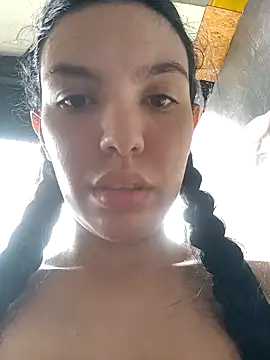 Snapshot of Emperatriiz chatting on February 6, 2025, 3:20 pm Emperatriiz online show from February 6, 2025, 3:20 pm