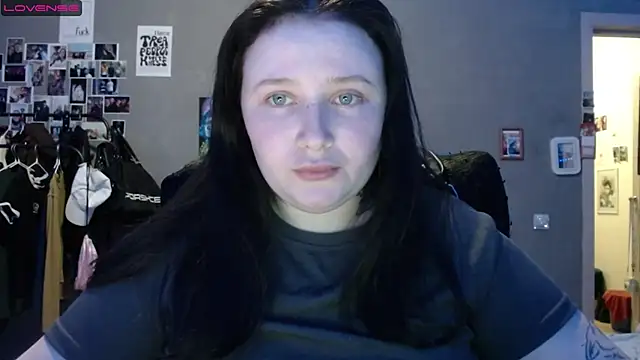 Light Luna online show from April 11, 2026, 3:27 pm