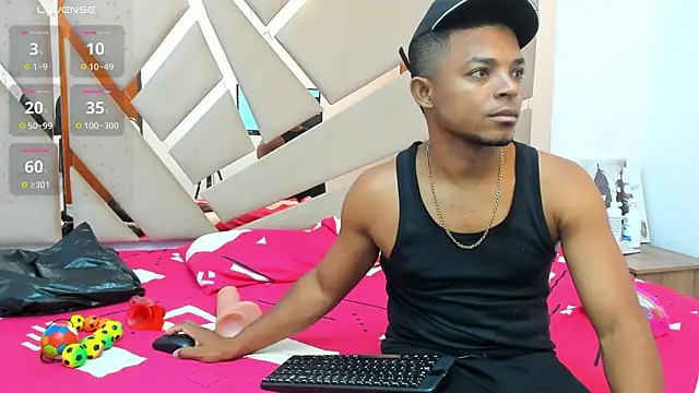 Snapshot of you_and_i9 chatting on March 17, 2025, 7:37 pm you and i9 online show from March 17, 2025, 7:37 pm