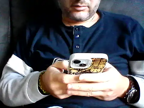 Snapshot of daky_86 chatting on October 21, 2025, 3:02 pm daky 86 online show from October 21, 2025, 3:02 pm