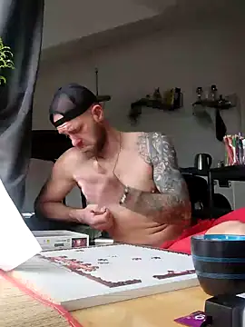 Snapshot of eltoulou chatting on January 26, 2025, 11:50 am eltoulou online show from January 26, 2025, 11:50 am