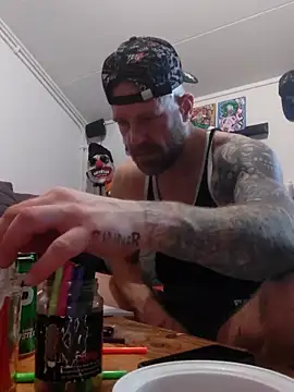 Snapshot of eltoulou chatting on February 1, 2025, 12:47 pm eltoulou online show from February 1, 2025, 12:47 pm