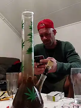 Snapshot of eltoulou chatting on March 11, 2025, 3:45 pm eltoulou online show from March 11, 2025, 3:45 pm