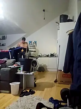 Snapshot of eltoulou chatting on February 2, 2026, 7:34 pm eltoulou online show from February 2, 2026, 7:34 pm