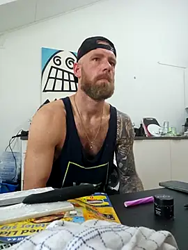 Snapshot of eltoulou chatting on March 29, 2026, 11:21 am eltoulou online show from March 29, 2026, 11:21 am