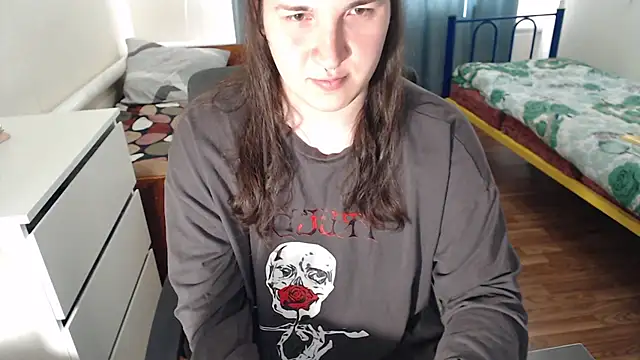 EvaMiron online show from September 23, 2025, 10:29 am