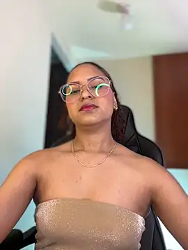 Snapshot of gretta_kler1 chatting on January 8, 2025, 2:25 pm gretta kler1 online show from January 8, 2025, 2:25 pm