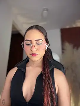 Snapshot of gretta_kler1 chatting on May 14, 2026, 12:50 am gretta kler1 online show from May 14, 2026, 12:50 am