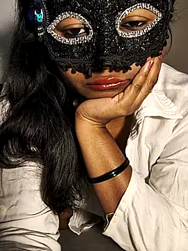 Snapshot of FANTASY_QUEEN_07 chatting on November 7, 2025, 11:32 am FANTASY QUEEN 07 online show from November 7, 2025, 11:32 am