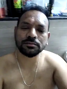 lovbombayduck11 online show from February 13, 2026, 10:39 pm