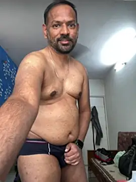 lovbombayduck11 online show from February 20, 2026, 7:21 am