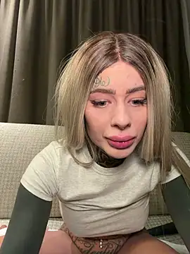 bambixboo online show from March 25, 2026, 12:27 am