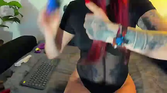 Snapshot of Keket_Smitth chatting on January 17, 2025, 7:49 pm Keket Smitth online show from January 17, 2025, 7:49 pm