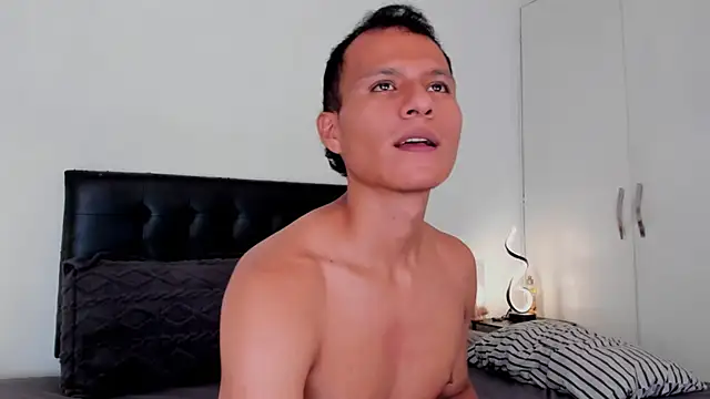 Snapshot of jaylen_and_duke chatting on January 17, 2025, 2:07 pm jaylen and duke online show from January 17, 2025, 2:07 pm