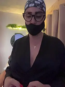 NINIK STYLE online show from April 25, 2026, 12:57 am