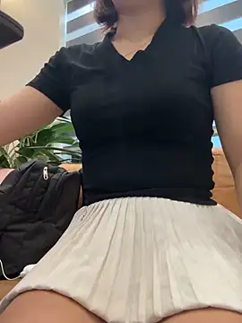 Snapshot of Chun_Ae95 chatting on February 27, 2026, 12:54 am Chun Ae95 online show from February 27, 2026, 12:54 am