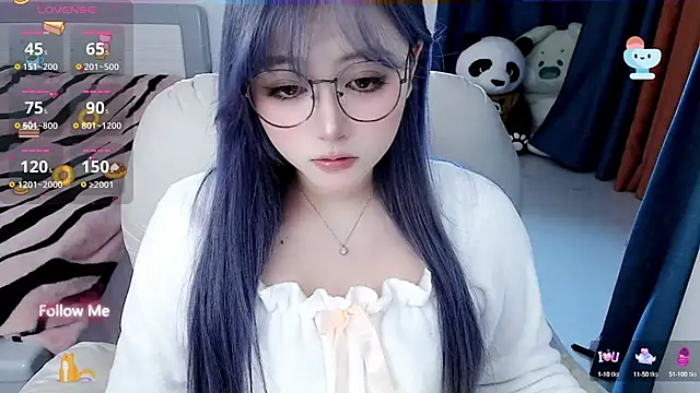 Sweet-18wanwan online show from December 13, 2024, 1:55 pm