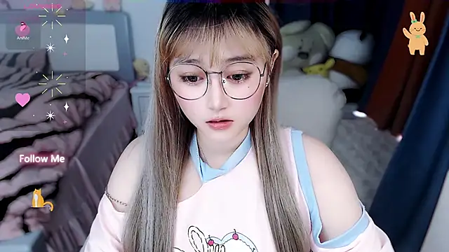 Snapshot of Sweet-18wanwan chatting on October 26, 2025, 3:45 am Sweet-18wanwan online show from October 26, 2025, 3:45 am