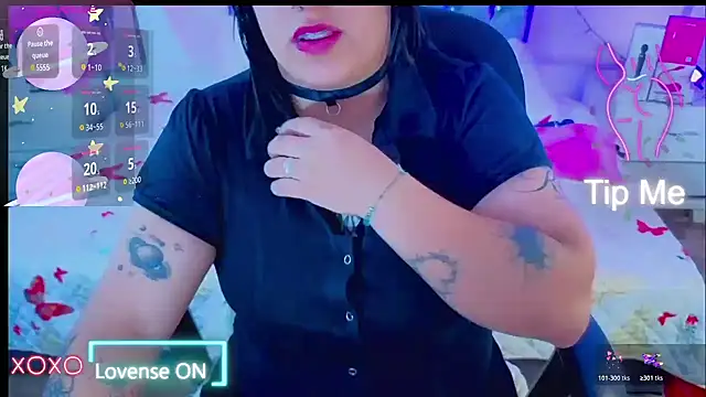 Snapshot of NatalieHarris chatting on July 17, 2026, 6:02 pm NatalieHarris online show from July 17, 2026, 6:02 pm