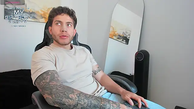 LucianSinclair online show from December 1, 2024, 5:13 pm