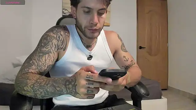 LucianSinclair online show from July 15, 2026, 2:28 am